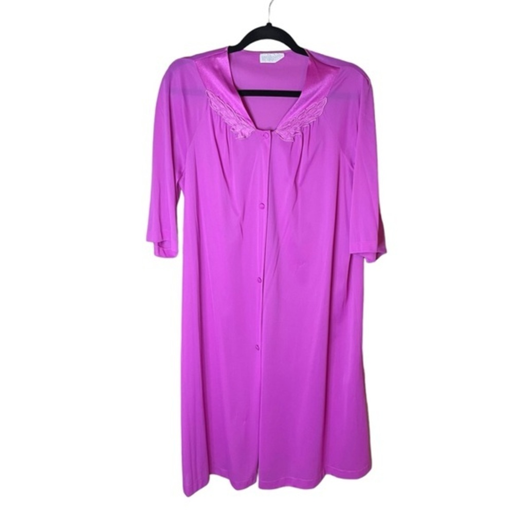 Vassarette Vintage Purple Button Up Robe Nightgown Embroidered Size Medium